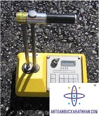 Đo kiểm xạ định kỳ 4 thiết bị Troxler chứa 4 nguồn phóng xạ Cs-137 và 4 nguồn Neutron Am-241 Be
